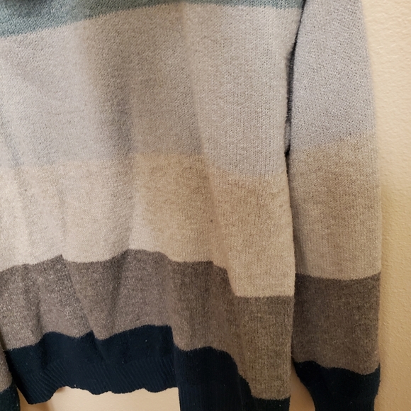 Soft cozy sweater - Picture 2 of 4